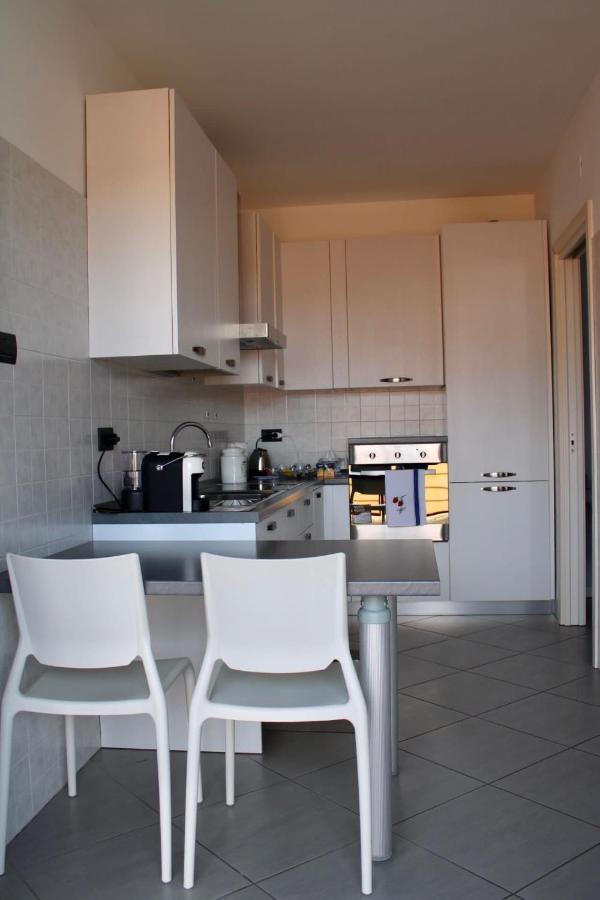 Villa Rho Fiera Milano - Popy House Pero Exterior foto